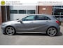 Mercedes-Benz A-klasse 250 Sport Prestige AMG 211PK ELEKTR. SCHUIFKANTEL PANORAMA DAK NAVI - PARKEERSENSOREN V+A - LEDER ALCANTARA - STOELVERWARMING - BLUETOOTH - 18 INCH LMV - CRUISE CONTROL - ECC AIRCO