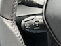 Peugeot e-2008 Allure 54 kWh 156PK Automaat Parkeersensoren, Apple Carplay, Android Auto, Led Koplampen, Keyless Start