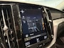 Volvo XC60 2.0 T8 Twin Engine AWD Momentum Pro, Pano, Camera