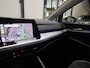 Volkswagen Golf eTSI Life Business *Full-option* Stoel & Stuurverwarming - Panorama schuifdak - Apple Carplay/Android Auto - Dodehoekdetectie - Adaptive Cruise