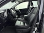 Toyota RAV4 2.5 Hybrid Executive Business | Panoramadak | Trekhaak | Leder | Dodehoek detectie | Stoel-/stuurverwarming | Navigatie | BearLock | 360 camera | Keyless | Adaptive Cruise | 18 inch