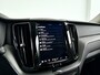 Volvo XC60 T6 Plug-in hybrid AWD Plus Dark | Panoramadak | 360° camera | Elektrische stoelen | Stoel- en stuurverwarming | Trekhaak