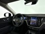 Volvo XC60 T6 Plug-in hybrid AWD Plus Dark | Panoramadak | 360° camera | Elektrische stoelen | Stoel- en stuurverwarming | Trekhaak