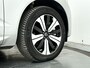 Volvo XC60 T6 Plug-in hybrid AWD Plus Dark | Panoramadak | 360° camera | Elektrische stoelen | Stoel- en stuurverwarming | Trekhaak