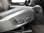 Volvo XC60 T6 Plug-in hybrid AWD Plus Dark | Panoramadak | 360° camera | Elektrische stoelen | Stoel- en stuurverwarming | Trekhaak