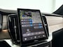 Volvo XC90 T8 Plug-in hybrid AWD Ultra Dark | Panoramadak | 360° camera | Bowers & Wilkins | Luchtvering | Stoelventilatie | Head-up Display | Trekhaak