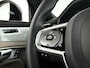 Volvo XC90 T8 Plug-in hybrid AWD Ultra Dark | Panoramadak | 360° camera | Bowers & Wilkins | Luchtvering | Stoelventilatie | Head-up Display | Trekhaak