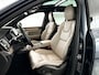 Volvo XC90 T8 Plug-in hybrid AWD Ultra Dark | Panoramadak | 360° camera | Bowers & Wilkins | Luchtvering | Stoelventilatie | Head-up Display | Trekhaak