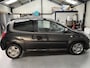 Renault Twingo 1.2-16V Collection Leuke auto! | Airco | Centrale deurvergrendeling met afstandsbediening | Isofix-bevestigingspunten voor kinderzitjes