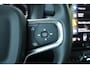 Volvo XC40 1.5 T5 Recharge Inscription | Semi elek. trekhaak | Verwarmbare lederen voorstoelen | Verwarmbaar stuurwiel | Keyless entry | Adaptive cruise control | Blind spot | Elektrische achterklep | Apple carplay