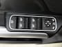 Mercedes-Benz B-klasse 180 Business Solution AMG | AMG Line | Trekhaak | Stoelverwarming | Cruise Control | Inclusief 24 maanden Mercedes-Benz Certified garantie voor Europa.