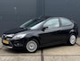 Ford Focus 1.6-16V Futura 3 deurs - EL. SCHUIF/KANTEL DAK - ECC - CRUISE CONTROLE - VERWARMDE VOORRUIT - STOELVERWARMING - LM VELGEN - APK TM 11-03-2027 -