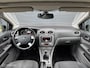 Ford Focus 1.6-16V Futura 3 deurs - EL. SCHUIF/KANTEL DAK - ECC - CRUISE CONTROLE - VERWARMDE VOORRUIT - STOELVERWARMING - LM VELGEN - APK TM 11-03-2027 -