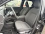 Lexus LBX Business Line 2WD Dealer Onderhouden Kelyess Trekhaak Stoel verwarmd Dodehoek Detectie PDC