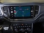 Volkswagen T-Roc 1.5 TSI Sport 150pk / Stoelverwarming / Airco / Navigatie / Adaptieve cruise control / Apple carplay /