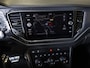 Volkswagen T-Roc 1.5 TSI Sport 150pk / Stoelverwarming / Airco / Navigatie / Adaptieve cruise control / Apple carplay /