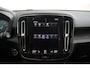 Volvo XC40 1.5 T2 Business Pro | Verwarmbare stoelen+stuur | AppleCarplay | Elektrisch inklapbare trekhaak | Keyless Entry | Park Assist achter | Adaptieve Cruise Control & Pilot Assist | DAB+ | Navigatie | 18'' Lichtmetalen wielen