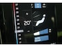 Volvo XC40 1.5 T2 Business Pro | Verwarmbare stoelen+stuur | AppleCarplay | Elektrisch inklapbare trekhaak | Keyless Entry | Park Assist achter | Adaptieve Cruise Control & Pilot Assist | DAB+ | Navigatie | 18'' Lichtmetalen wielen