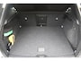 Volvo XC40 1.5 T2 Business Pro | Verwarmbare stoelen+stuur | AppleCarplay | Elektrisch inklapbare trekhaak | Keyless Entry | Park Assist achter | Adaptieve Cruise Control & Pilot Assist | DAB+ | Navigatie | 18'' Lichtmetalen wielen