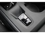 Volvo XC40 1.5 T2 Business Pro | Verwarmbare stoelen+stuur | AppleCarplay | Elektrisch inklapbare trekhaak | Keyless Entry | Park Assist achter | Adaptieve Cruise Control & Pilot Assist | DAB+ | Navigatie | 18'' Lichtmetalen wielen
