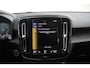 Volvo XC40 1.5 T2 Business Pro | Verwarmbare stoelen+stuur | AppleCarplay | Elektrisch inklapbare trekhaak | Keyless Entry | Park Assist achter | Adaptieve Cruise Control & Pilot Assist | DAB+ | Navigatie | 18'' Lichtmetalen wielen