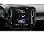 Volvo XC40 1.5 T2 Business Pro | Verwarmbare stoelen+stuur | AppleCarplay | Elektrisch inklapbare trekhaak | Keyless Entry | Park Assist achter | Adaptieve Cruise Control & Pilot Assist | DAB+ | Navigatie | 18'' Lichtmetalen wielen