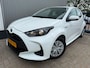 Toyota Yaris 1.5 Hybrid Active / 1E EIGENAAR / NAVIGATIE / NIEUW MODEL / CLIMATE / ACHTERUITRIJCAMERA / CRUISE CONTROL / NL-AUTO