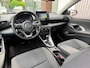 Toyota Yaris 1.5 Hybrid Active / 1E EIGENAAR / NAVIGATIE / NIEUW MODEL / CLIMATE / ACHTERUITRIJCAMERA / CRUISE CONTROL / NL-AUTO