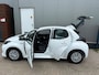 Toyota Yaris 1.5 Hybrid Active / 1E EIGENAAR / NAVIGATIE / NIEUW MODEL / CLIMATE / ACHTERUITRIJCAMERA / CRUISE CONTROL / NL-AUTO