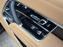 Land Rover Range Rover 3.0 P460e HSE Long wheelbase PHEV l Massage l Schuif-/kantel Pano l Stoelventilatie l Soft Close l Entertainment l 26 model!