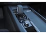 Volvo XC60 T6 Plug-in hybrid AWD Inscription Expression - Panoramadak - Intellisafe Assist/Surround - Harman Kardon Audio - Parkeercamera - Parkeersensoren v/a - Getint glas - Verwarmbare voorstoelen - Verwarmbare voorruit - Trekhaak semi-elektrisch inklapbaar