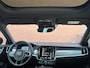 Volvo V90 2.0 B4 R-Design Mild hybrid, Automaat, Panoramadak, Trekhaak semi elektrisch wegklapbaar, Head-up display, Stoel- en stuurverwarming, Parkeercamera, Parkeerverwarming met timer, Harman Kardon audio