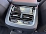 Volvo V90 2.0 B4 R-Design Mild hybrid, Automaat, Panoramadak, Trekhaak semi elektrisch wegklapbaar, Head-up display, Stoel- en stuurverwarming, Parkeercamera, Parkeerverwarming met timer, Harman Kardon audio