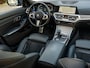 BMW 3-Serie Touring 330e xDrive High Exe M-Sport PANO LASER HARMAN KARDON HUD CAMERA 19 INCH BOMVOL!!