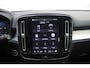 Volvo XC40 2.0 B4 Plus Dark | Elektrisch Verstelbare Voorstoelen | Keyless | Elektrische Achterklep | Premium audio by Harman Kardon | Stoelverwarming | Stuurverwarming | Adaptieve Cruise Control | Pilot Assist | Dodehoek herkenning