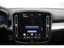 Volvo XC40 2.0 B4 Plus Dark | Elektrisch Verstelbare Voorstoelen | Keyless | Elektrische Achterklep | Premium audio by Harman Kardon | Stoelverwarming | Stuurverwarming | Adaptieve Cruise Control | Pilot Assist | Dodehoek herkenning