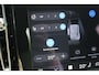 Volvo XC40 2.0 B4 Plus Dark | Elektrisch Verstelbare Voorstoelen | Keyless | Elektrische Achterklep | Premium audio by Harman Kardon | Stoelverwarming | Stuurverwarming | Adaptieve Cruise Control | Pilot Assist | Dodehoek herkenning