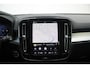 Volvo XC40 2.0 B4 Plus Dark | Elektrisch Verstelbare Voorstoelen | Keyless | Elektrische Achterklep | Premium audio by Harman Kardon | Stoelverwarming | Stuurverwarming | Adaptieve Cruise Control | Pilot Assist | Dodehoek herkenning