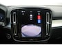 Volvo XC40 2.0 B4 Plus Dark | Elektrisch Verstelbare Voorstoelen | Keyless | Elektrische Achterklep | Premium audio by Harman Kardon | Stoelverwarming | Stuurverwarming | Adaptieve Cruise Control | Pilot Assist | Dodehoek herkenning