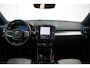 Volvo XC40 2.0 B4 Plus Dark | Elektrisch Verstelbare Voorstoelen | Keyless | Elektrische Achterklep | Premium audio by Harman Kardon | Stoelverwarming | Stuurverwarming | Adaptieve Cruise Control | Pilot Assist | Dodehoek herkenning