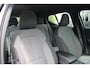 Volvo XC40 2.0 B4 Plus Dark | Elektrisch Verstelbare Voorstoelen | Keyless | Elektrische Achterklep | Premium audio by Harman Kardon | Stoelverwarming | Stuurverwarming | Adaptieve Cruise Control | Pilot Assist | Dodehoek herkenning