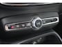 Volvo XC40 2.0 B4 Plus Dark | Elektrisch Verstelbare Voorstoelen | Keyless | Elektrische Achterklep | Premium audio by Harman Kardon | Stoelverwarming | Stuurverwarming | Adaptieve Cruise Control | Pilot Assist | Dodehoek herkenning