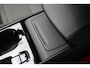 Volvo XC40 2.0 B4 Plus Dark | Elektrisch Verstelbare Voorstoelen | Keyless | Elektrische Achterklep | Premium audio by Harman Kardon | Stoelverwarming | Stuurverwarming | Adaptieve Cruise Control | Pilot Assist | Dodehoek herkenning