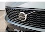Volvo XC40 2.0 B4 Plus Dark | Elektrisch Verstelbare Voorstoelen | Keyless | Elektrische Achterklep | Premium audio by Harman Kardon | Stoelverwarming | Stuurverwarming | Adaptieve Cruise Control | Pilot Assist | Dodehoek herkenning
