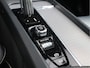 Volvo XC60 2.0 Recharge T6 AWD R-Design / Navi / Climate / Pano / Trekh / Leder / Blis/ Keyles / Autopilot / / Uitstekende staat!