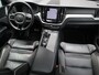 Volvo XC60 2.0 Recharge T6 AWD R-Design / Navi / Climate / Pano / Trekh / Leder / Blis/ Keyles / Autopilot / / Uitstekende staat!
