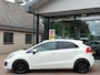 Kia Rio 1.2 CVVT ExecutiveLine 5Drs Clima Cruise Park.Sens NL-Auto NAP!