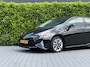 Toyota Prius 1.8 Dynamic, JBL-SOUND, LEDER, CRUISE CONTROL, CLIMATE CONTROL, STOELVERWARMING, CAMERA, DODEHOEK, LICHTMETAAL 17"