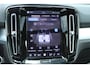 Volvo XC40 2.0 B4 Plus Black Edition | Panorama dak| Noodreservewiel| 360graden camera rondomzicht| Verwarmbare voorruit|
