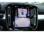 Volvo XC40 2.0 B4 Plus Black Edition | Panorama dak| Noodreservewiel| 360graden camera rondomzicht| Verwarmbare voorruit|
